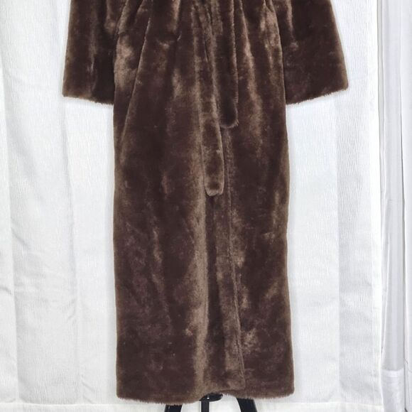A Borg Fabric Tiffany Loungewear 70's Chocolate Brown Thick Fluffy Belted Robe - Picture 3 of 15